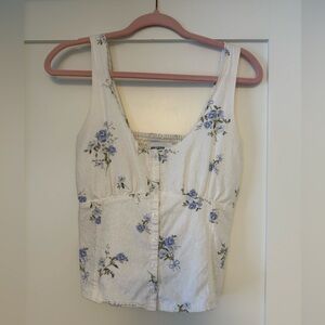 Medium Hollister White Floral Top